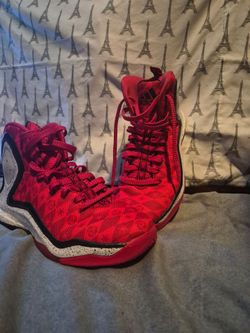 Adidas, D rose 5 Boost, boys 6.5Y