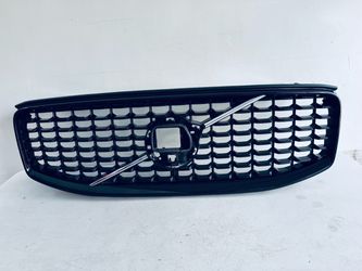 2022-2025 VOLVO XC60 FRONT UPPER GRILLE W/ CAMERA HOLE OEM