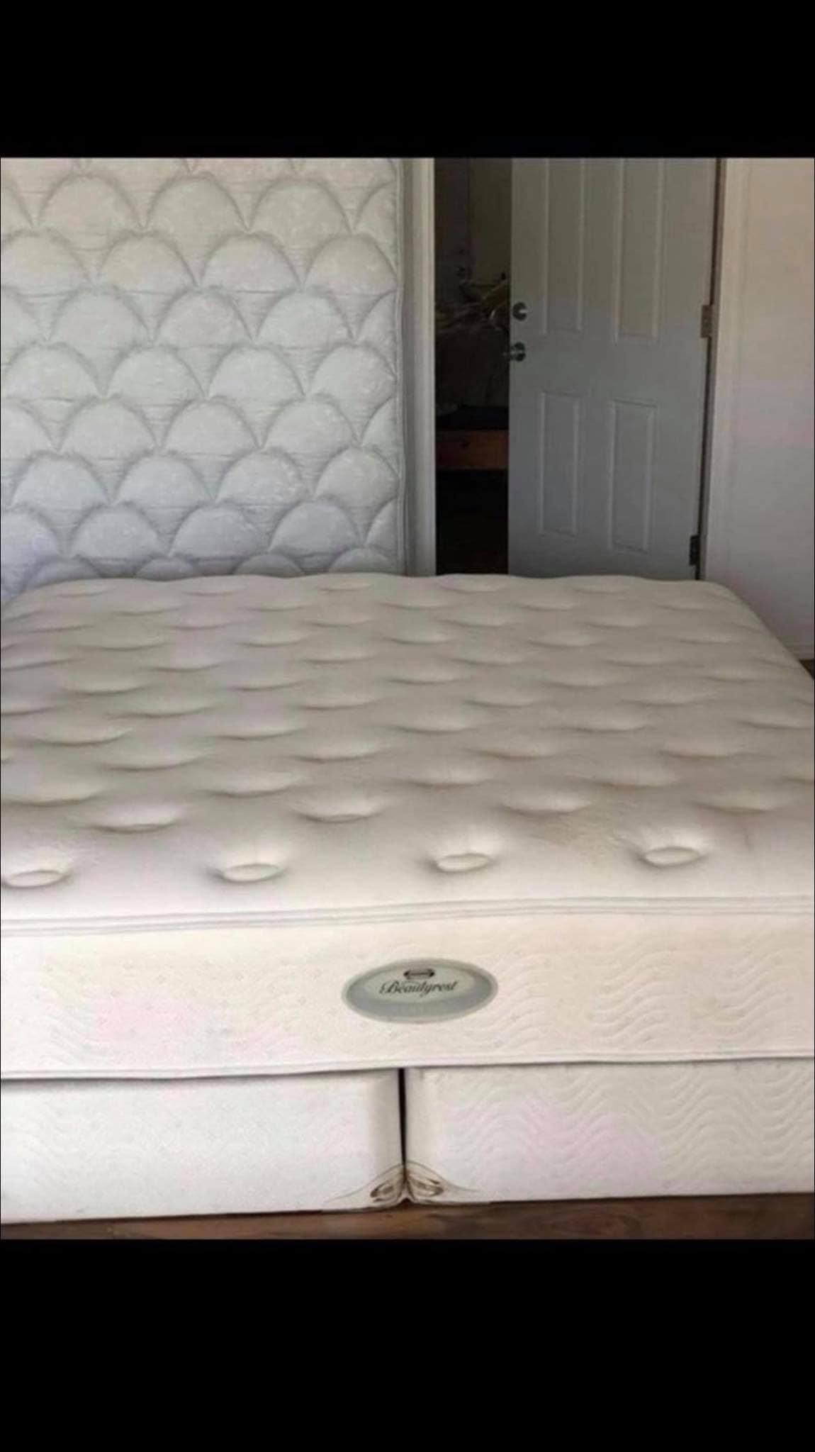 USED KING SIZE BEAUTYREST PLUSH MATTRESS WITH BOX SPRING DELIVERY