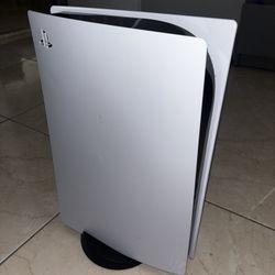 PlayStation 5 (PS5) *DISC VERSION* (Original Launch “Fat” Model)