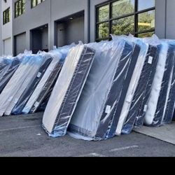 King Size New 2box Spring Can Deliver 