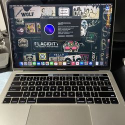 MacBook Pro (Touchbar)