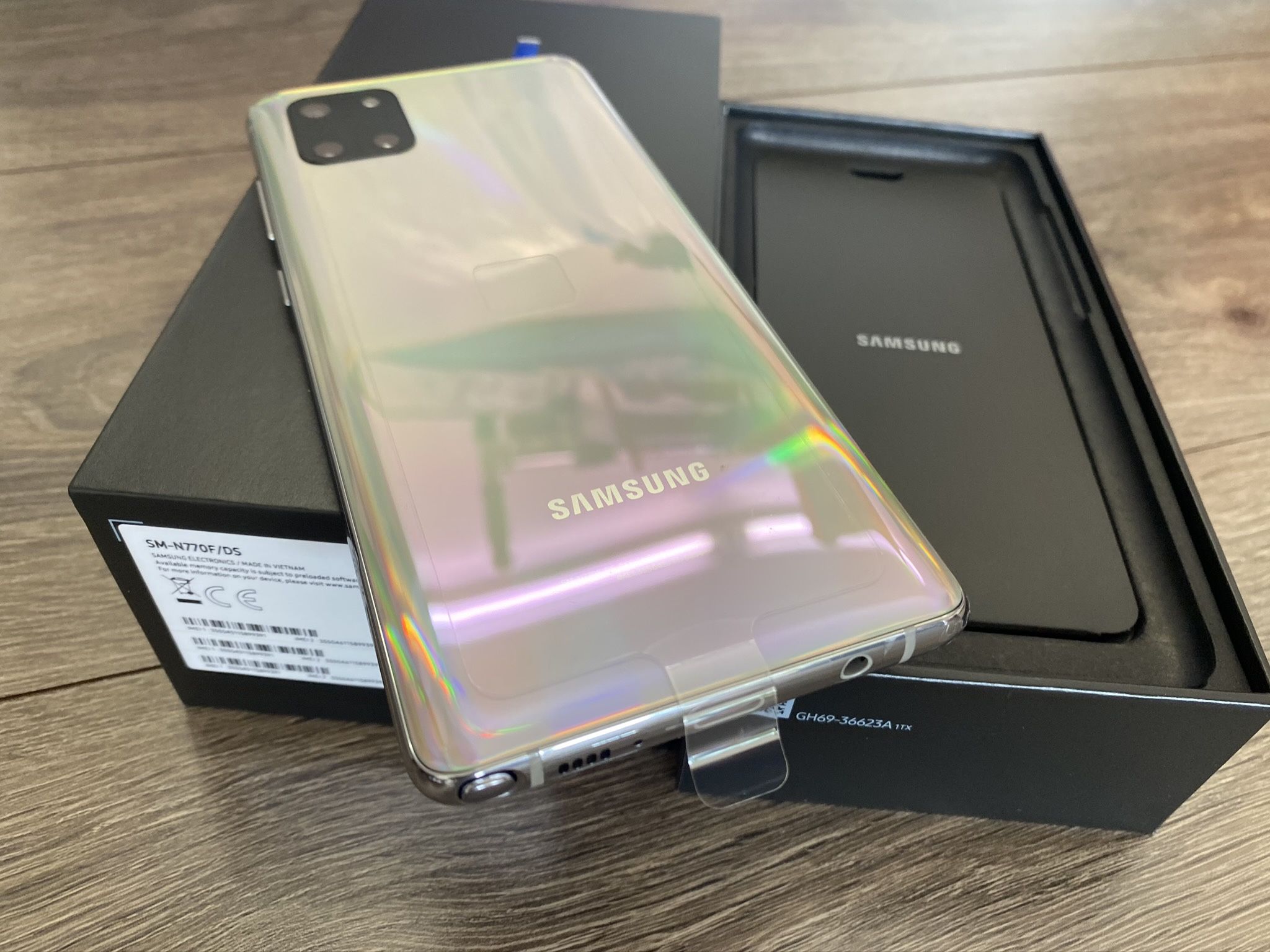 Samsung Galaxy Note 10 Lite-128Gb-Aura Glow Novo ou recondicionado