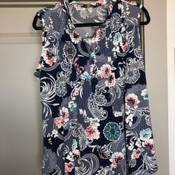 Women’s Top Size Large 