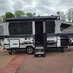 2019 Rockwood 2716 G Pop-Up Camper