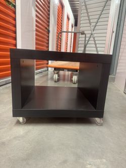 Single Cube With Wheels