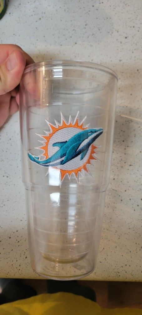 Miami Dolphins Merchandise for Sale in Hillsboro, OR - OfferUp