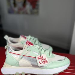 Puma Coca-Cola Rider FV Mens Sportswear Shoes White 387217-01 NEW size 10,5