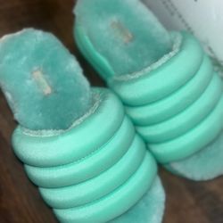 Ugg Slides