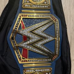 Wwe Replica Belt Blue Universal Title Mostly Restoned/.       Partially Damaged