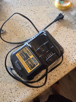 DeWalt  DVB101