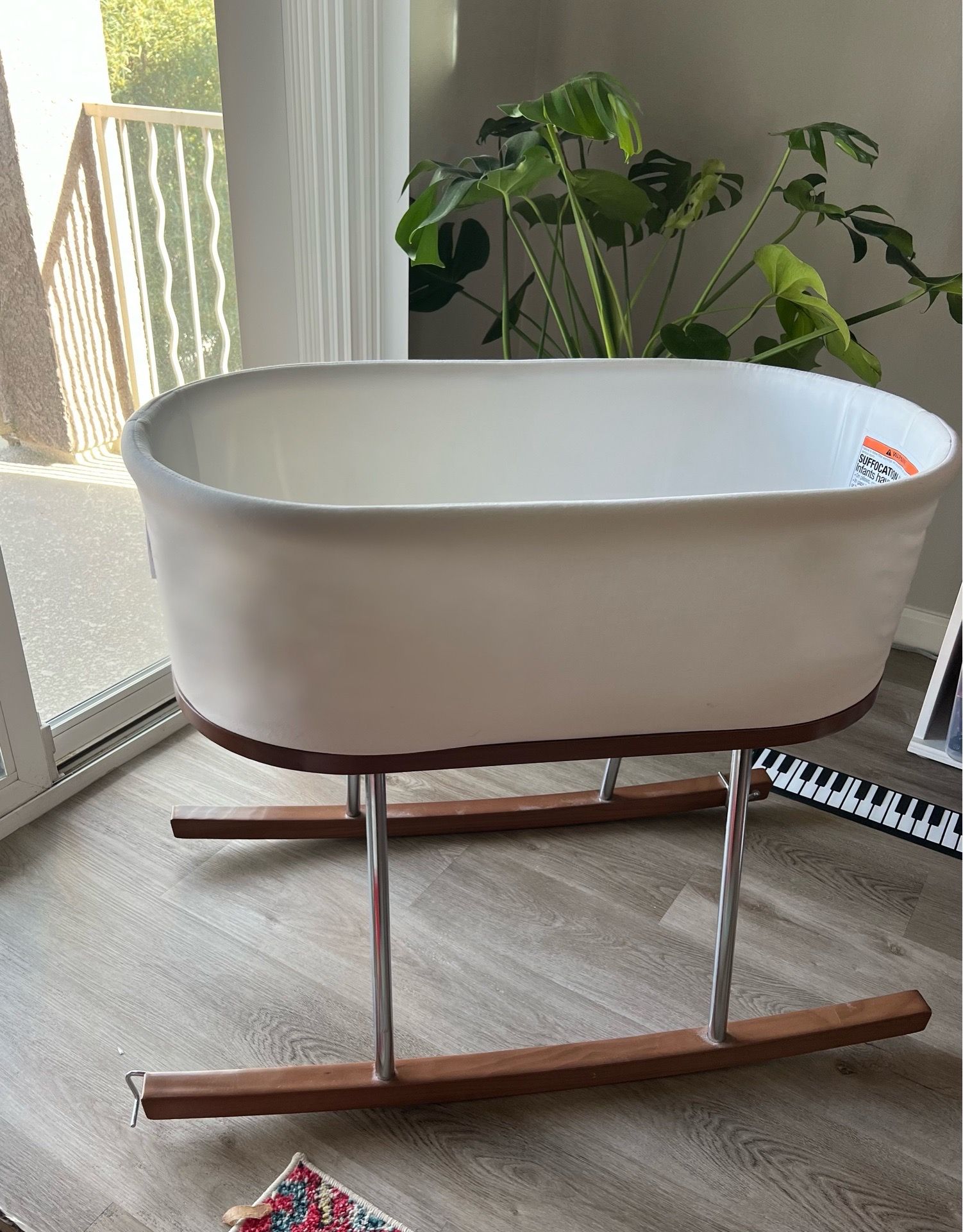 Rocking Bassinet - baby crib