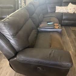 sectional sofa with three electrical recliners