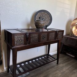 Wooden Table Sets/dressers