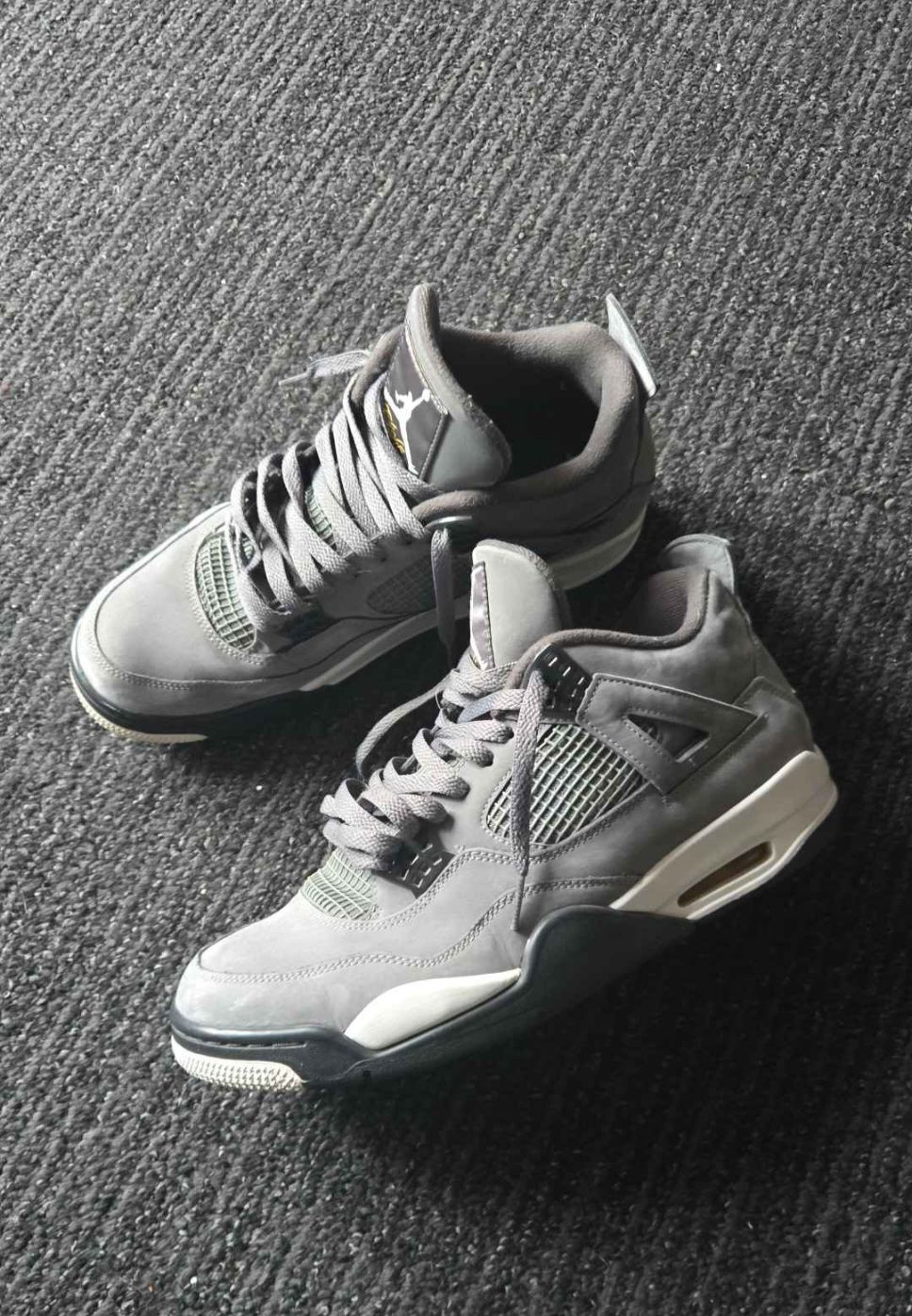 Nike Air Jordan 4s cool grey size 11