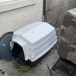 plastic dog crate