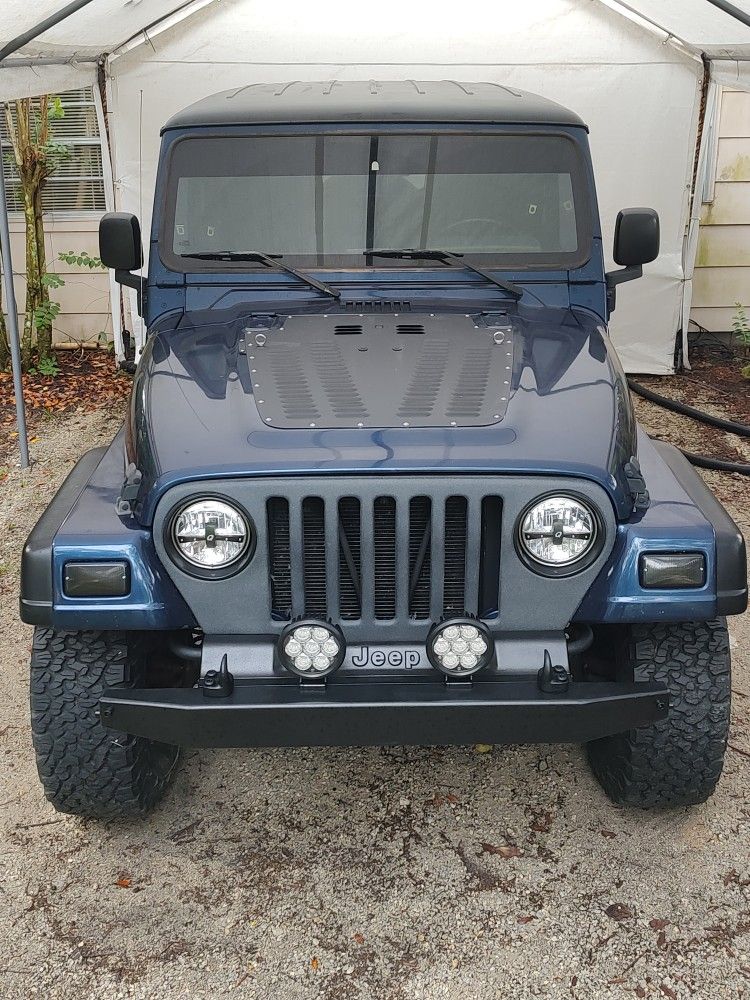 2005 wrangler Unlimited. LJ