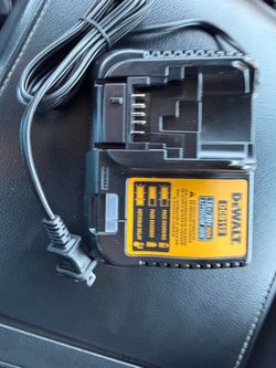 Spare charger DEWALT 12v / 20v