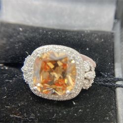 CUSHION CUT CHAMPAGNE SAPPHIRE  WITH WHITE SAPPHIRE ACCENT VINTAGE DESIGN SIZE 8