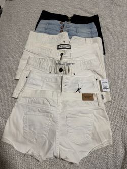 7 pairs of shorts