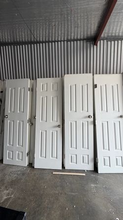 Puertas interior 24x80/ 200$ por todas 23 piezas