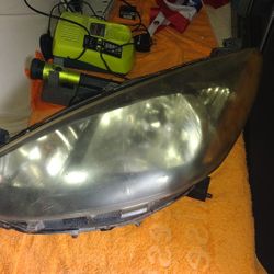Mazda 2 2012 Headligth Driver Side