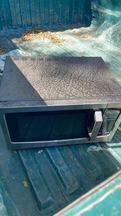 $70 Toshiba countertop microwave