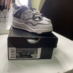 Nike Jordan Retro 4 White/ Black 6c Toddler