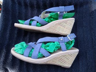 Womans UGG shoes