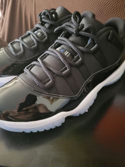 Jordan 11 low space jam size 10 &11.5 (NO TRADES PRICE IS FIRM)
