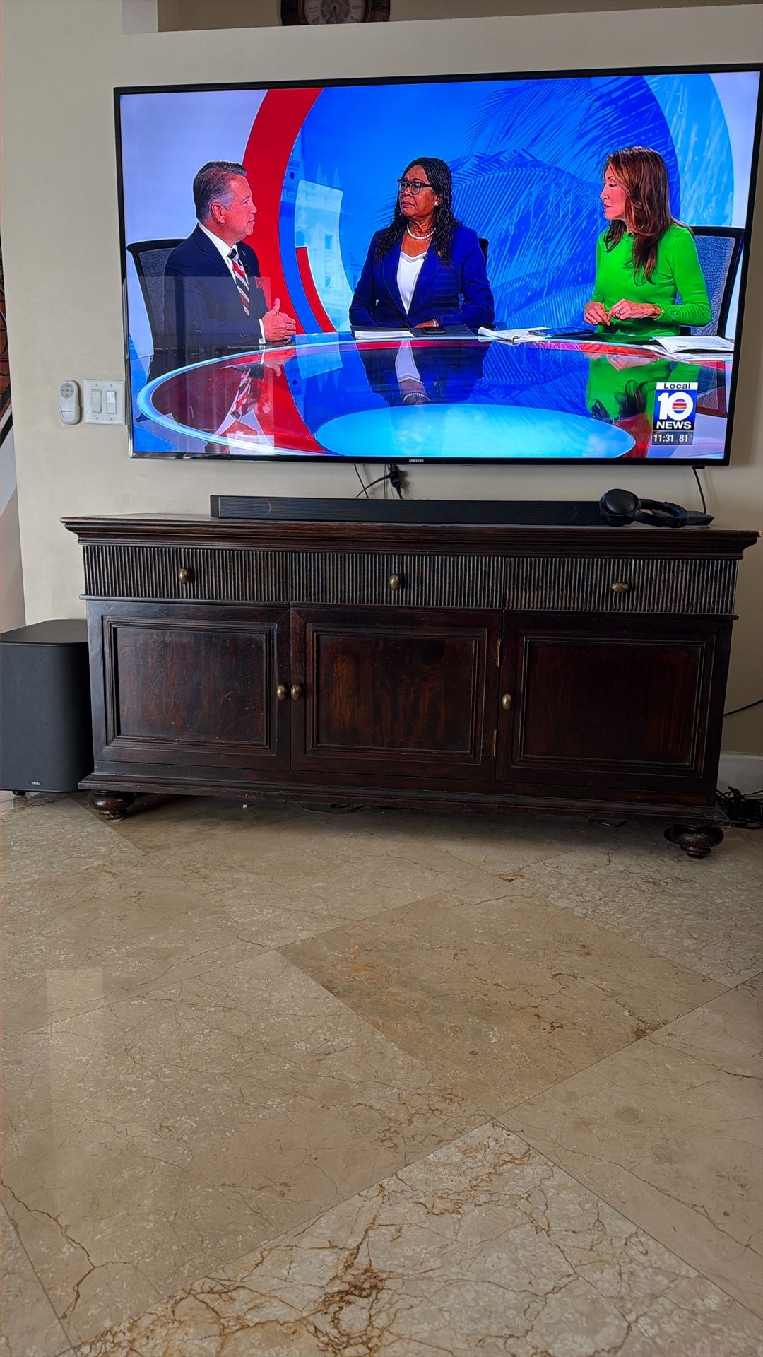 Wood TV Desk/Stand