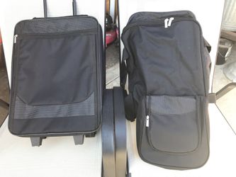 Rolling travel carry on bag with backpack and toiletries bag
