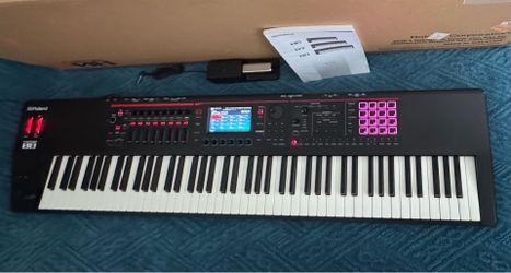Roland FANTOM-08 88 Keys With Jupiter-8 / Juno-106 / JX-8P