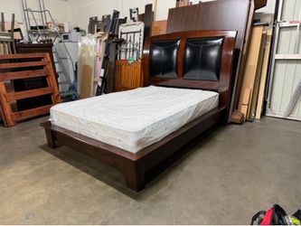 Queen bed