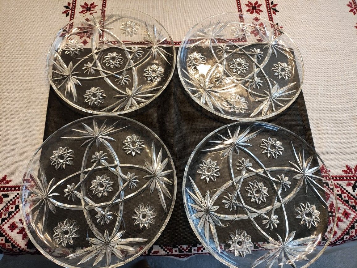 Four "Star Of David. ". Have Indentions Of Cup Or Glass Or Can Be Used As Chip And Dip Plates