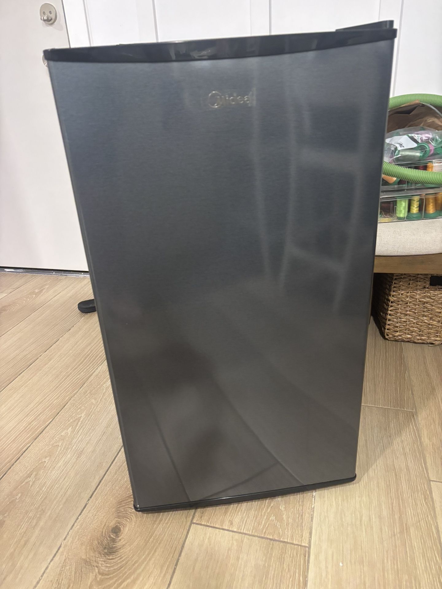 Mini Fridge - Like New