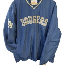 DODGERS PULLOVER FITS 2X LOOSE FIT