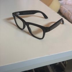 $150  Ray-Ban Wayfarer Meta-Transition Lenses