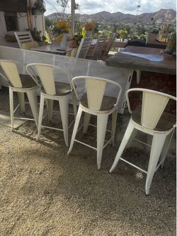 Bar stool chairs