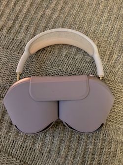 Apple AirPods Max Headphones