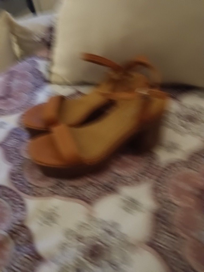 Cute Tan Block Heel Sandals Size 8