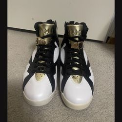 DS JORDAN 7 CHAMPAGNE SIZE 10.5 NO BOX 