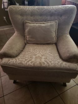 Vintage Accent Chair 