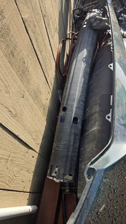 2008 toyo tundra Front bumper with parts, support ect