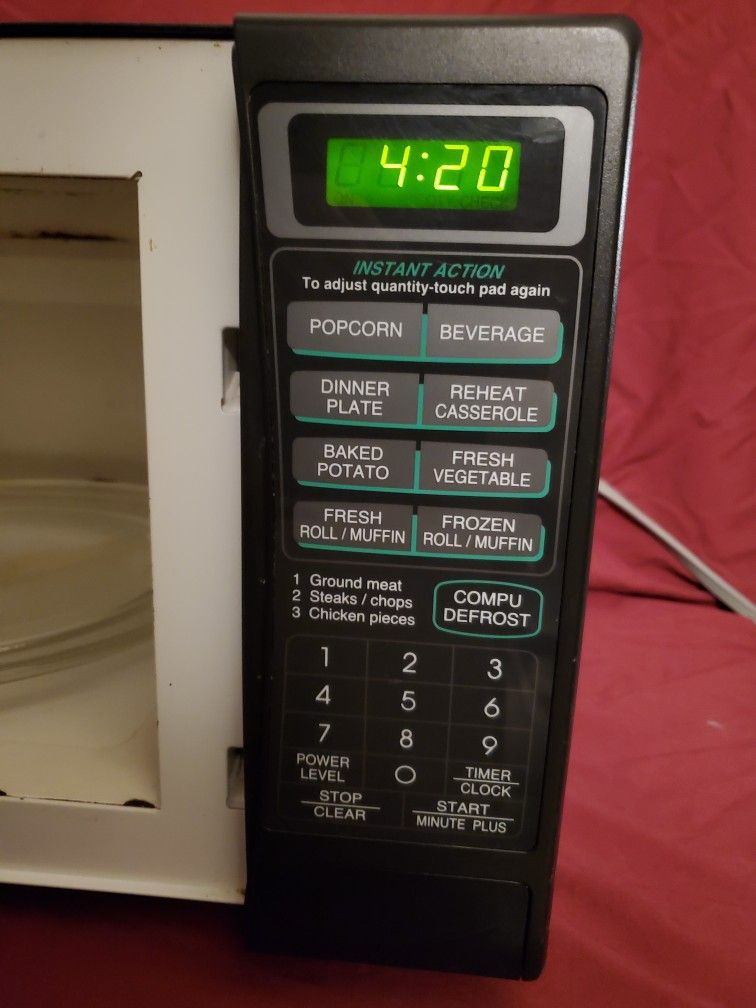 SHARP CAROUSEL MICROWAVE OVEN R-410BK