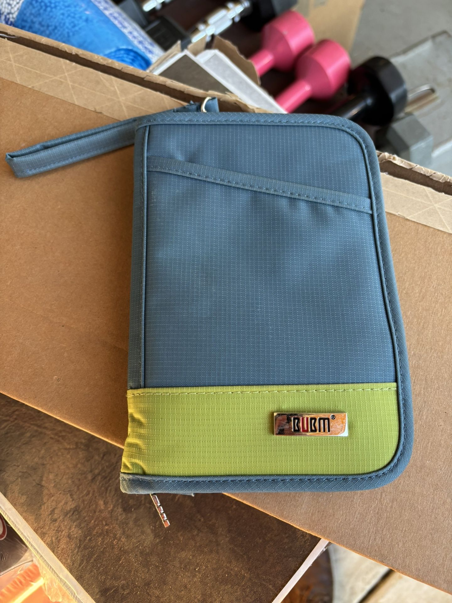 BUBM Passport Holder