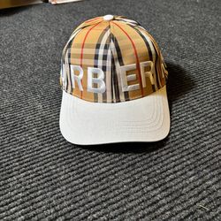 Burberry hat