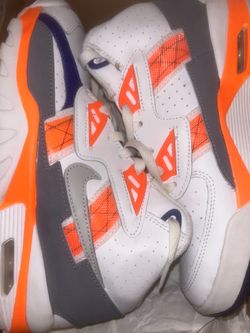 Nike Air Max Sneakers White Orange Blue