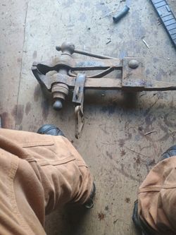 Blacksmith Vise