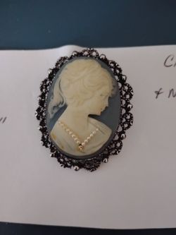 Jewelry - Cameo Necklace/Pin